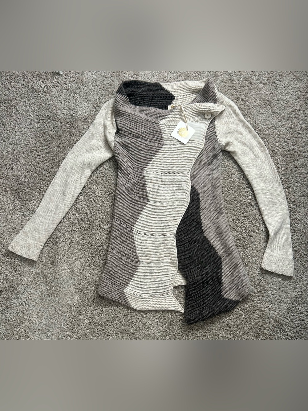 M Made in Italy Women’s Striped Knit Collared Button Cardigan Gray M